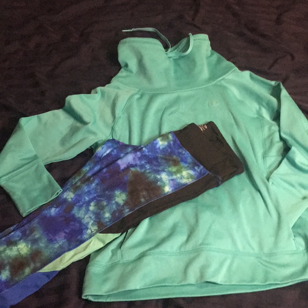 Champion capri and sweatshirt set